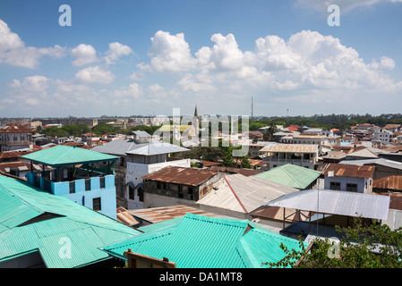 Dach-Draufsicht von Stonetown, Zanzibar, Vereinigte Republik Tansania, Ostafrika. Stockfoto