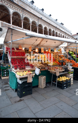 . Italien, Veneto, Padua, Piazza Delle Erbe-Platz, Markt Stockfoto