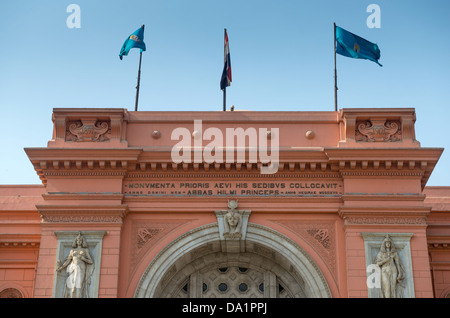 Die ägyptische Antiquitätenmuseum, auch bekannt als ägyptische Museum in Kairo, Ägypten. Es ist eines der am meisten bekannten Welten museum Stockfoto