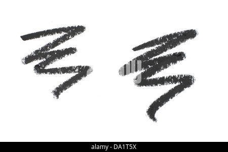 schwarzen Eyeliner Wellenlinie auf einem weißen Hintergrund ausschneiden Stockfoto