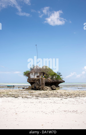 Das Rock-Restaurant, Michamvi Halbinsel, Sansibar, Vereinigte Republik Tansania, Ostafrika. Stockfoto