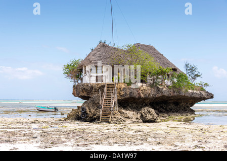 Das Rock-Restaurant, Michamvi Halbinsel, Sansibar, Vereinigte Republik Tansania, Ostafrika. Stockfoto