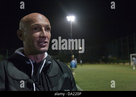 SANTA MONICA, CA-25 APRIL: Frank LeBoeuf coacht Hollywood United Fußball-Nationalmannschaft in Santa Monica, Kalifornien, am 25. April 2007. Stockfoto
