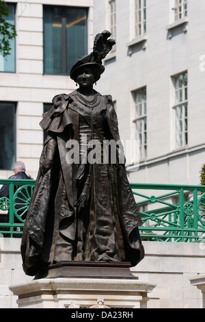 Statue von Königin Elizabeth, die Königinmutter Stockfoto