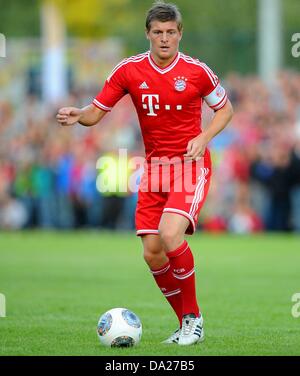 30.06.2013. München, Deutschland. Bayern München Übungseinheiten gegen TSV Regen Toni Kroos FC Bayern München am ball Stockfoto