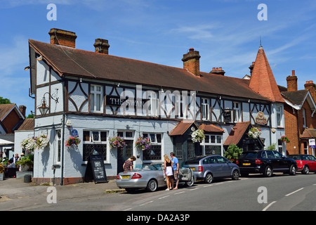 Die Swan Pub, Manor Street, Walton-on-Thames, Surrey, England, Vereinigtes Königreich Stockfoto