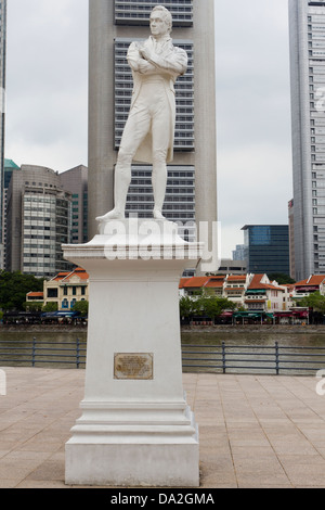 Statue von Sir Stamford Raffles, Boat Quay, Singapur Stockfoto