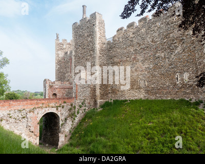 Mittelalterliche Framlingham Castle, eine normannische Burg in einem historischen Marktstadt in Suffolk Stockfoto