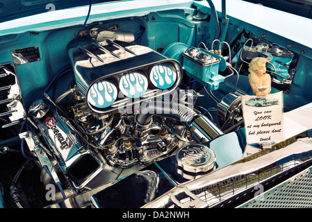 1957 Chevrolet Bel Air V8 Motor Stockfoto
