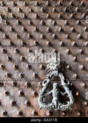 Aufwändige Tür und Klopfer, der Palazzo Ducale in Genua 4 Stockfoto