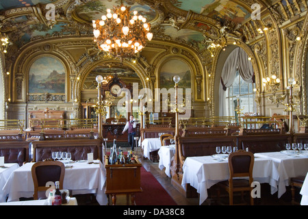 Restaurant Le Train Bleu am Gare de Lyon gebaut anlässlich der 1900 Welt Ausstellung Paris Frankreich Stockfoto