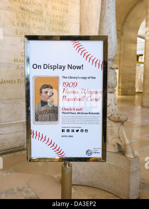 1909 Honus Wagner Baseball Card Display, New York Public Library, New York, USA Stockfoto