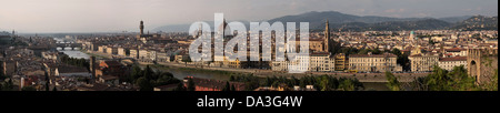 Blick vom Piazzale Michelangelo in Florenz Stockfoto