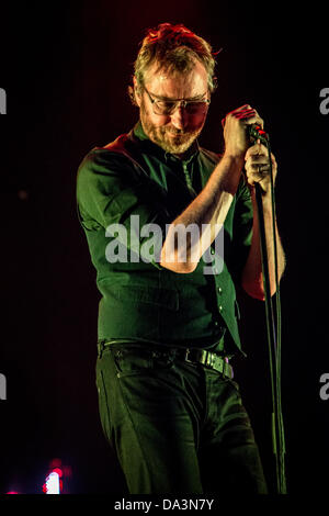 Mailand Italien. 1. Juli 2013. Die US-amerikanische Rock-Band THE NATIONAL tritt bei Ippodromo del Galoppo während der "City Sound Festival 2013" Credit: Rodolfo weitertransferiert/Alamy Live News Stockfoto