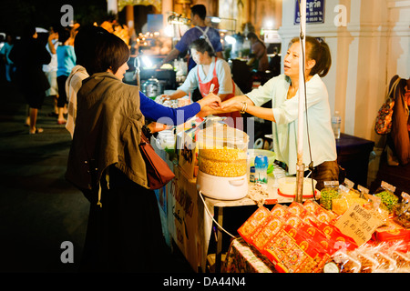 Sonntag Nacht Walking Street, Chiang Mai. Stockfoto