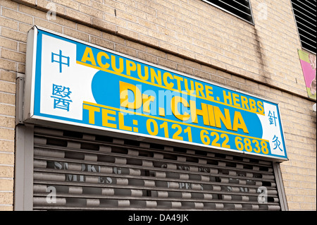 Dr. China Akupunktur Kräuterladen Birmingham in das chinesische Viertel Stockfoto