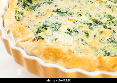 Mailand, Italien: Spargel Kuchen in einem berühmten Restaurant. Echtes Beispiel für gesunde und schmackhafte Lebensmittel. Stockfoto