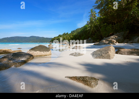 Verlassener Strand, Perhentian Inseln, Terengganu, Malaysia Stockfoto