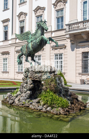 Pegasus-Brunnen, Schloss Mirabell oder Schloss Mirabell, Salzburg, Österreich Stockfoto