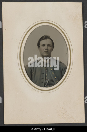 Dieses Foto zeigt einen nicht identifizierten Soldaten in Uniform, der die Streitkräfte während des Amerikanischen Bürgerkriegs repräsentiert. Es gibt Einblicke in die Rolle des Soldaten im Konflikt. Stockfoto