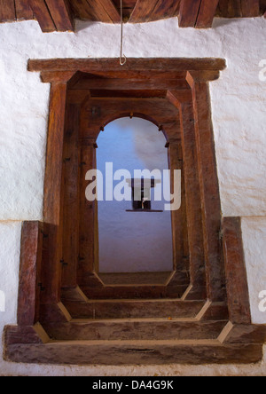 Tür im Inneren der Kirche Kidane Mehret, Senafe, Eritrea Stockfoto