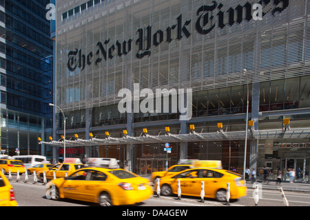 NEW YORK TIMES SIGN (© EDWARD BENGUIAT 1967) NEW YORK TIMES BUILDING (© RENZO PIANO 2007) EIGHT AVENUE MIDTOWN MANHATTAN NEW YORK USA Stockfoto