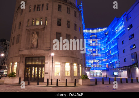 Moderne Architektur. Die neu renovierte BBC Broadcasting House wurde offiziell eröffnet von ihrer Majestät der Königin am 7. Juni 2013. London, England, Vereinigtes Königreich Stockfoto