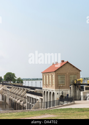 Lake Overholser Dam in Oklahoma City, gebaut in den Jahren 1917 und 1918 bis Wasser aus dem North Canadian River zu beschlagnahmen. Stockfoto