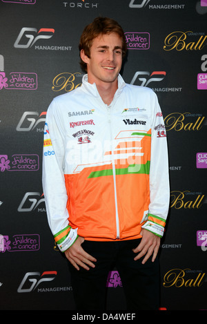 James Rossiter posh auf den F1-Sport auf der Grand-Prix-Ball-Fundrises für Kinder mit Krebs 'CLIC Sargent"in London. Stockfoto