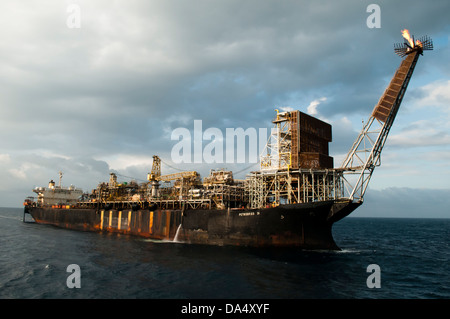 P 31 FPSO Bohrinsel im Offshore-Bereich für die Ölgesellschaft Petrobras arbeiten. Stockfoto