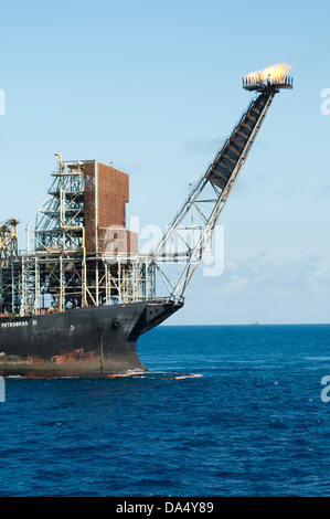 P 31 FPSO Bohrinsel im Offshore-Bereich für die Ölgesellschaft Petrobras arbeiten. Stockfoto