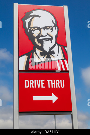 KFC-Fast-Food-Fahrt durch Stockfoto