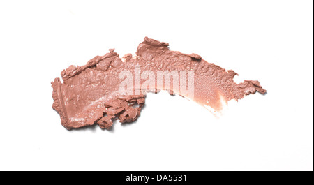 Braun rosa Lip Gloss Sweep ausgeschnitten auf weißem Hintergrund Stockfoto