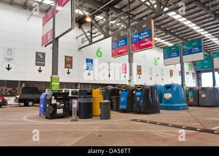 Zentrum für Haushaltswaren und unerwünschte Abfall recycling. Smallmead, Reading, Berkshire, England, GB, UK Stockfoto