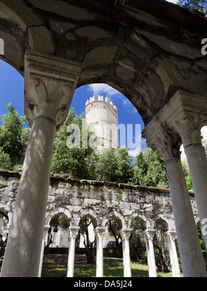 St Andrew Kreuzgang neben Christopher Columbuss Haus in Genua 4 Stockfoto