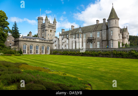 Europa-Großbritannien, Schottland, Aberdeenshire, Balmoral Castle, der Sommerresidenz der britischen Königsfamilie. Stockfoto