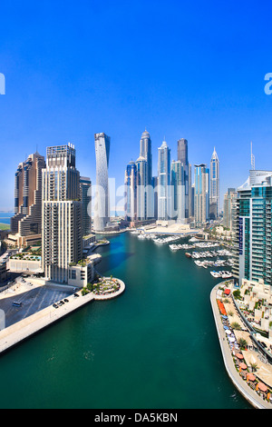 Vereinigte Arabische Emirate, Vereinigte Arabische Emirate, Dubai, Stadt, Dubai Marina, Dubai, Architektur, Boot, Boote, Gebäude, Bau, futuristisch, Har Stockfoto