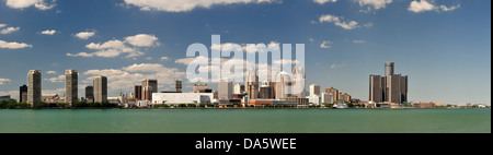 Detroit, Detroit River, Fluss, Financial District, General Motors, Great Lakes, internationales Riverfront, Michigan, USA, Mittlerer Westen, Re Stockfoto