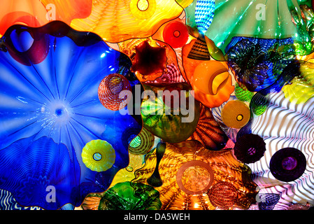 Kunst-Brille von Dale Chihuly im Display. Chihuly Garten und Glas, Seattle, Washington, USA. Stockfoto