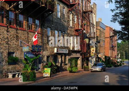 Kanada, Ontario, Stratford, Travel, Gasse, Hintergasse, Ziegel, Gebäude, Auto, außen, Fassaden, Front, Häuser, Morgen, niemand, Stockfoto