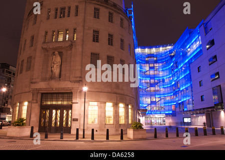 Moderne Architektur. Die neu renovierte BBC Broadcasting House wurde offiziell eröffnet von ihrer Majestät der Königin am 7. Juni 2013. London, England, Vereinigtes Königreich Stockfoto