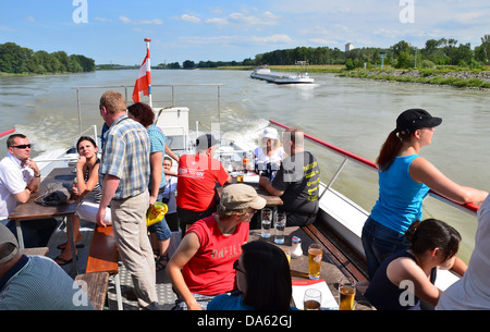 Wien, Österreich, Bootsfahrt auf der Donau Stockfoto