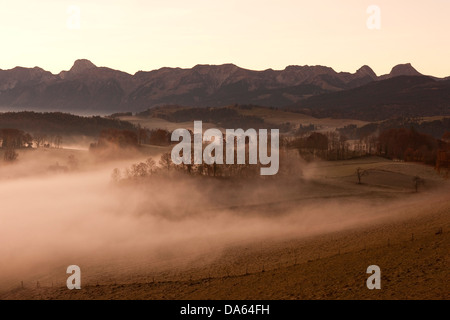 Ansicht, Meer von Nebel, Nebel, Gürbetal, Berner Alpen, Herbst, Berg, Berge, Nebel, Hasli, Riggisberg, Gantrisch, Kanton Bern, B Stockfoto