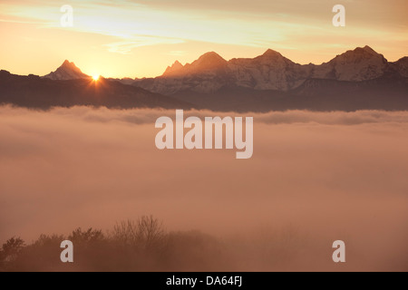 Ansicht, Meer von Nebel, Nebel, Gürbetal, Berner Alpen, Herbst, Berg, Berge, Hasli, Riggisberg, Gantrisch, Kanton Bern, Berner Stockfoto