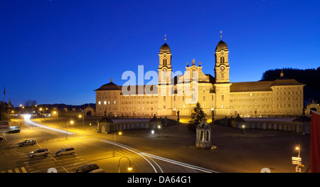 Kloster, Einsiedeln, Herbst, Kanton, SZ, Schwyz, Zentralschweiz, Kirche, Religion, Nacht, dunkel, Schweiz, Europa, Stockfoto