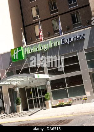 Holiday Inn Express Hotel Eingang, Midtown Manhattan, New York City, New York, USA Stockfoto