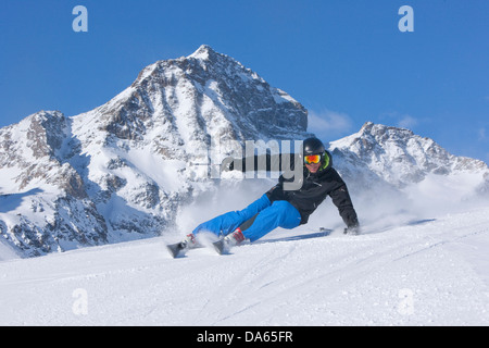 Skifahren, Wintersport, Ski Gebiet Corviglia, Ski, Skifahren, Wintersport, Carving, Winter, Sport, Freizeit, Freizeit, Abente Stockfoto