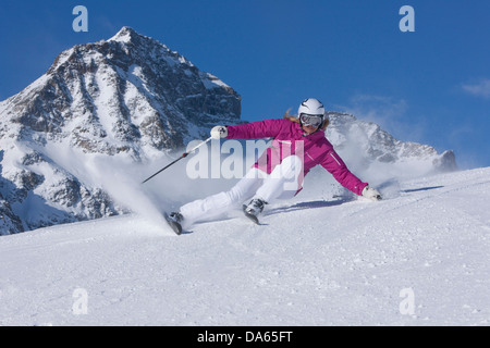 Skifahren, Wintersport, Ski Gebiet Corviglia, Ski, Skifahren, Wintersport, Carving, Winter, Sport, Freizeit, Freizeit, Abente Stockfoto