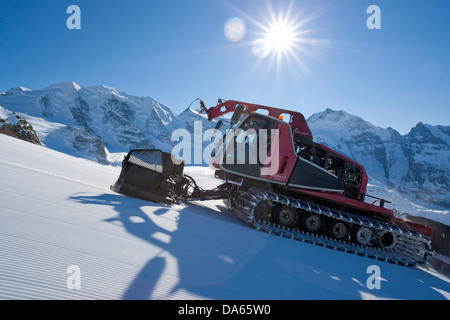 Piste, Fahrzeug, Schnee Goomer, Diavolezza, anzeigen, Bernina, Wintersport, Kanton Graubünden, Graubünden, Engadin, Engadin, GR, Obere Stockfoto