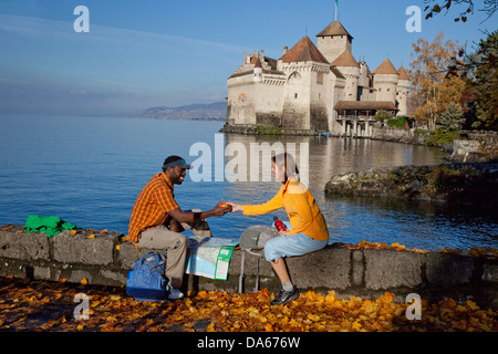 Reisender, Schloss Chillon, Herbst, Schloss, See, Seen, Kanton, VD, Waadt, Genfer See, Lac Leman, Wanderweg, Wandern, Wandern, tr Stockfoto